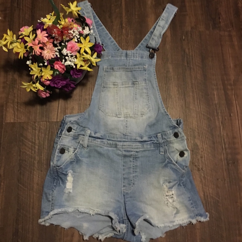 REFUGE Overalls 💙